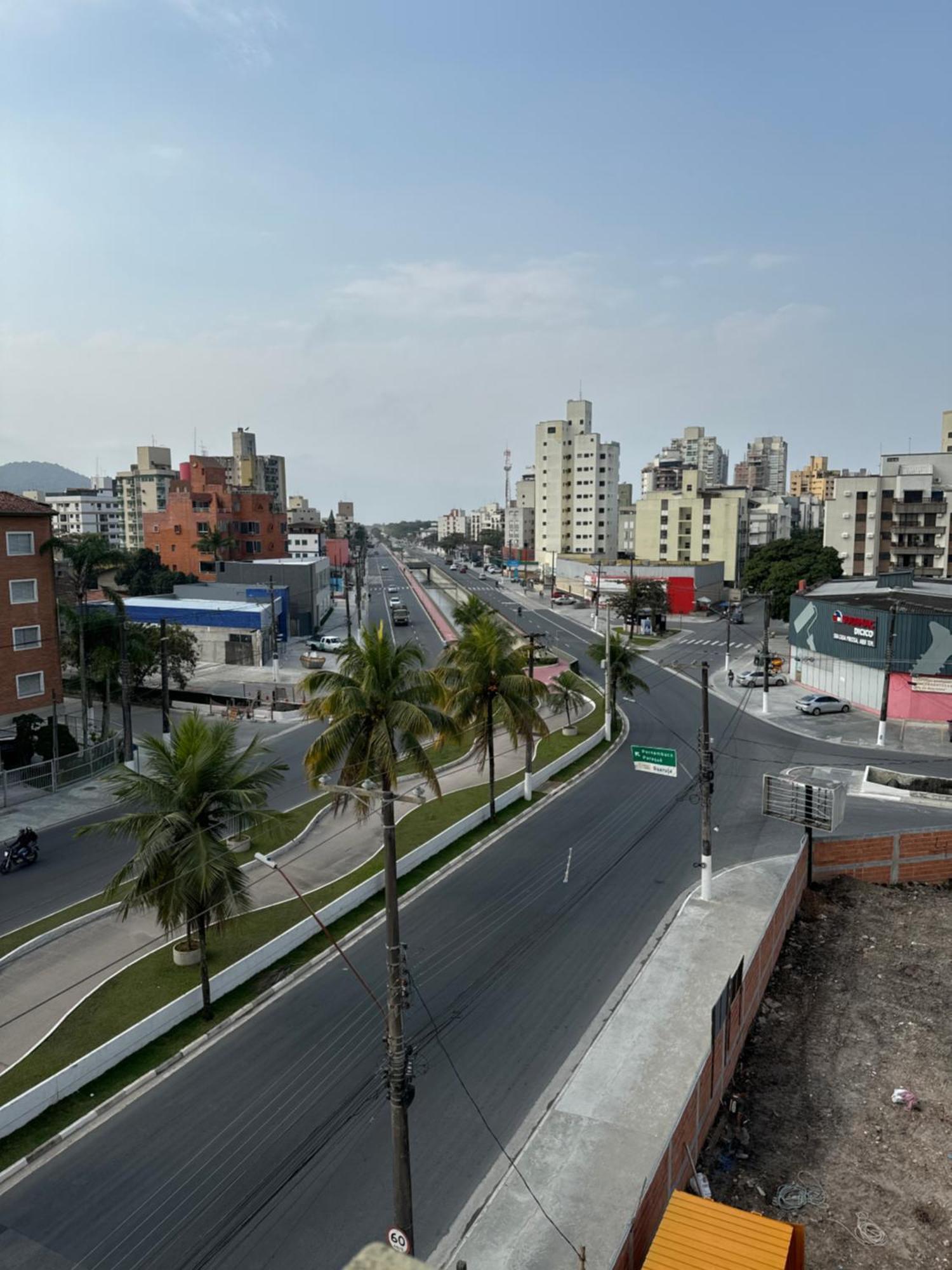 Excelente Apartamento Bem Localizado A 450 Metros Da Praia 瓜鲁雅 外观 照片